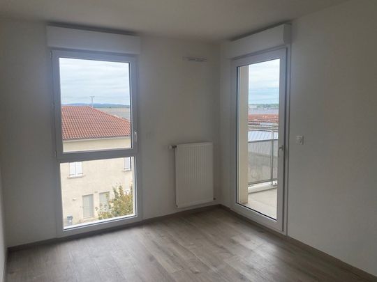 Location Appartement 2 pièces 48m² BOURG EN BRESSE 01000 - Photo 1