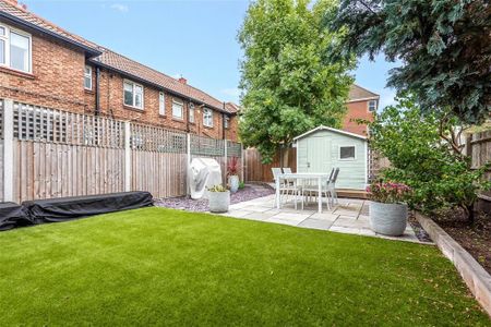 3 bedroom apartment to rent - Photo 3