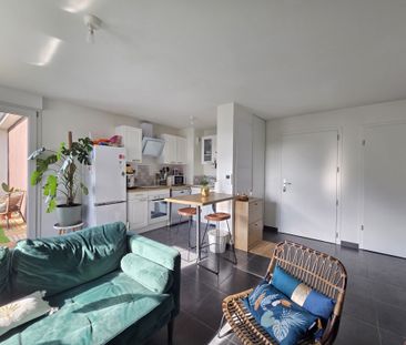 Location Appartement 2 pièces 42m² LA CHAPELLE ST LUC 10600 - Photo 2