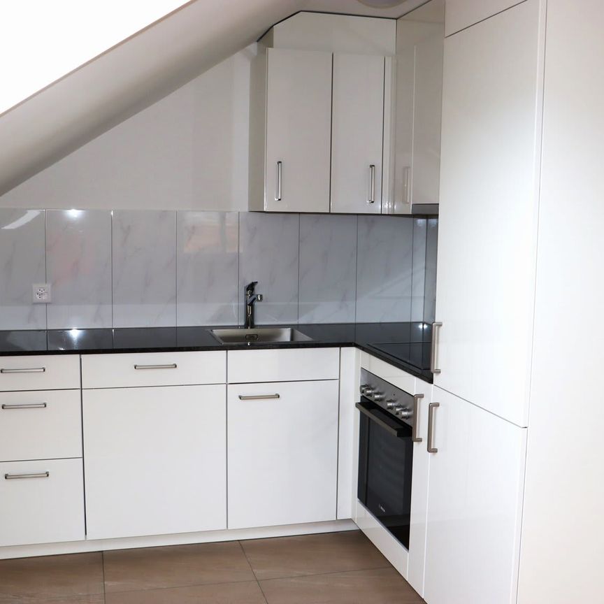 2.5 Zimmer, 82 m², 5. Stock - Photo 1