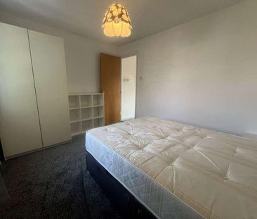 Linen Court, Trinity Riverside, Salford, M3 - Photo 3