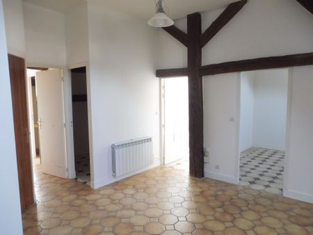 Location Appartement 4 pièces 62m² GUIGNES 77390 - Photo 3
