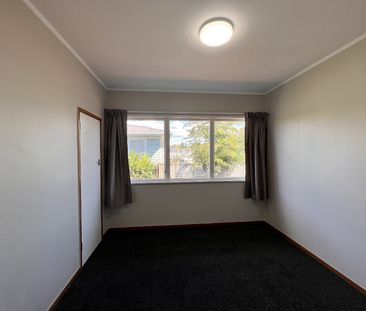 3 Bedroom in Ideal Location - Photo 1
