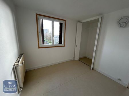 Location Appartement 4 pièces 73m² BEAUVAIS 60000 - Photo 5