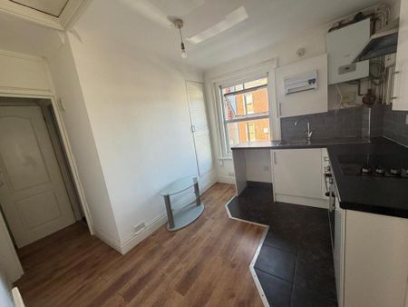 Studio to rent - Photo 4