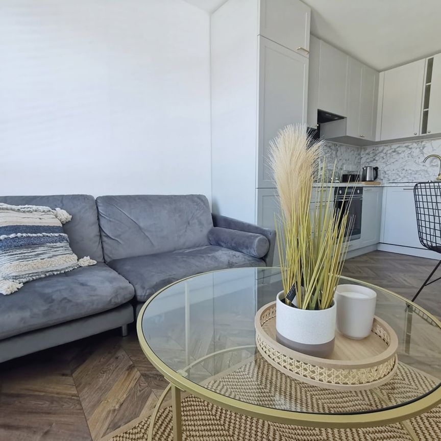 Room in a Shared Flat, Restalrig Road South, EH7 - Photo 1