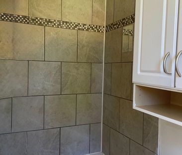 For Lease - 165 Anne Street Unit# Main Rear, Barrie, Ontario - Photo 6