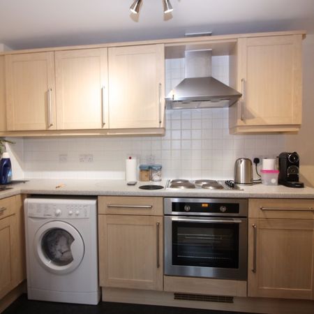 2 bed apartment to rent in Constantine House, Exeter, EX4 - Photo 3