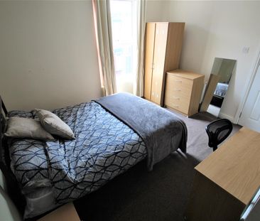 3 bedroom terraced house to rent - Photo 6