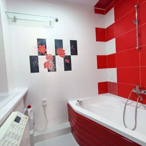 Se inchiriaza apartament in zona Coresi - Fotografie 3