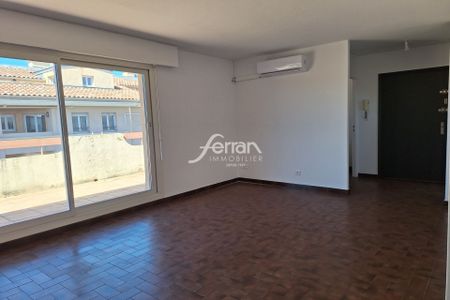 Location Appartement 2 pièces 56m² DRAGUIGNAN 83300 - Photo 4
