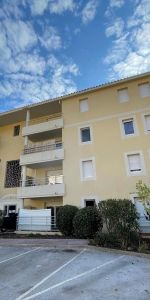 Location Appartement 2 pièces 43m² LE LUC 83340 - Photo 4