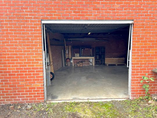 Ruime woning met tuin en garage! - Photo 1