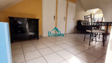 Location Appartement 2 pièces 28m² - Photo 2