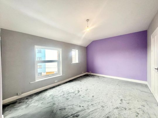 4 bedroom terraced house to rent - Photo 1