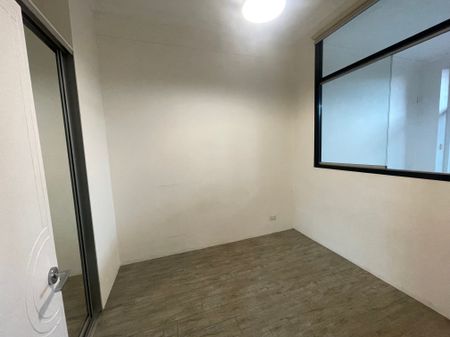 One Bedroom apartment - The Heart of Newtown - Photo 3