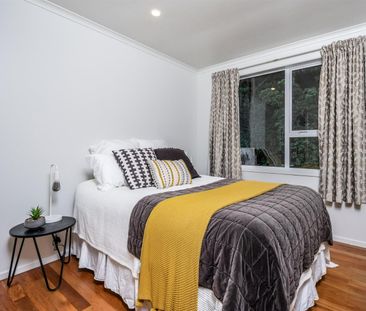 52 Kiwi Crescent, Tawa - Photo 1