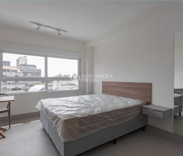 Apartamento com 1 quarto e 26m² para alugar em Passo da Areia, Port... - Photo 4