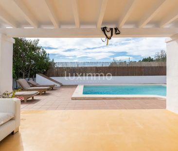Mediterranean 6-bedroom villa for rent in Sant Rafel De Sa Creu - Photo 5