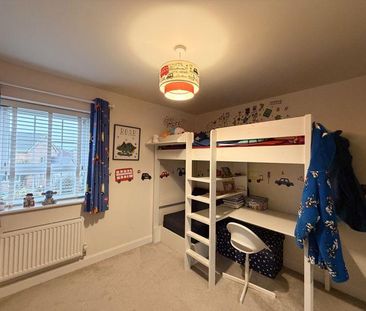 4 bedroom detached house to rent - Photo 5