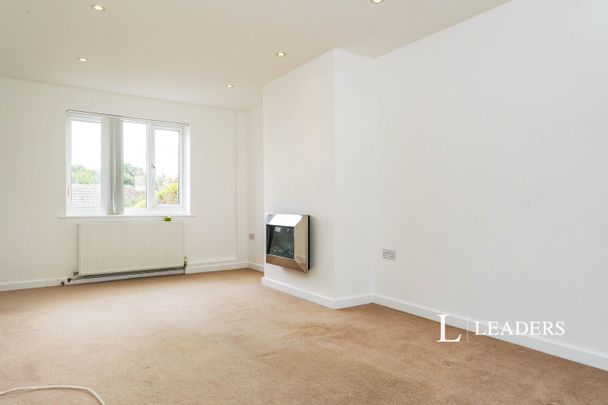 3 bedroom house to rent Frithwood Park, Brownshill, GL6 - Photo 1