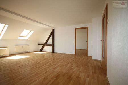 3-Raum-Dachgeschosswohnung im Zentrum von Annaberg! - Foto 4