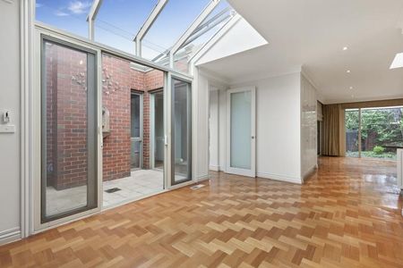 1/25 Keeron St, Caulfield South VIC 3162 - House For Rent | Domain - Photo 5