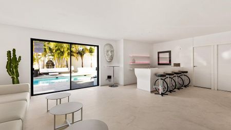 Luxury Villa for rent in Marbella, Spain - Photo 2