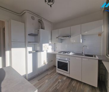 Location Appartement 2 pièces 40m² MARSEILLE 9ème - Photo 2