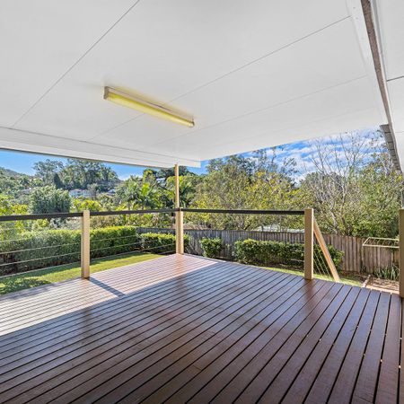 Fabulous Family Area in Indooroopilly - Photo 2