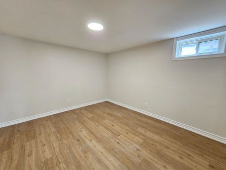 For Lease - 499 Tennyson Court Unit# Lower, Oshawa, Ontario - Photo 2