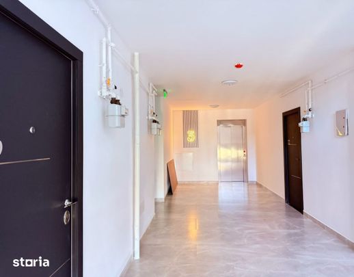 PRIMA INCHIRIERE! 2 camere cu terasa si parcare, et 3, lift, TOTUL NOU - Fotografie 1