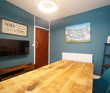 23 Fron Square - Photo 2