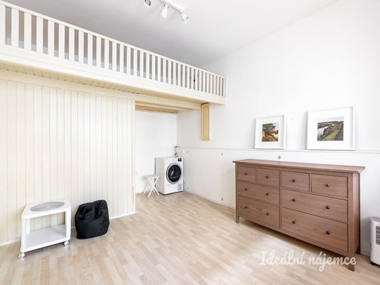 Pronájem bytu 1+1 43 m² - Photo 1