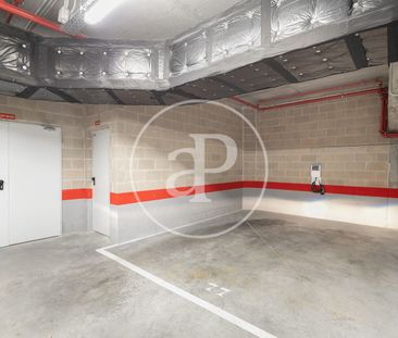 Apartment for rent in Hospitalet - Photo 2