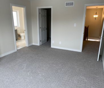 For Lease - 34 Nipigon Street, Belleville, Ontario - Photo 3