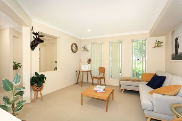 LARGE, SPACIOUS, IMMACULATE FAMILY HOME!!! - Photo 1