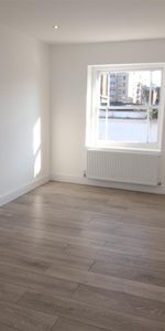 2 bedroom Apartment to let - Photo 3