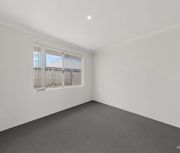 MODERN COMFORT, PERFECT LOCATION - Photo 5