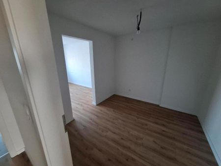 Wohnung 2,5 Zimmer Erstbezug - Photo 3