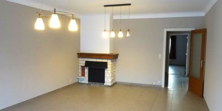 Appartement te huur in Zottegem voor € 800 met 2 slaapkamers - Photo 2