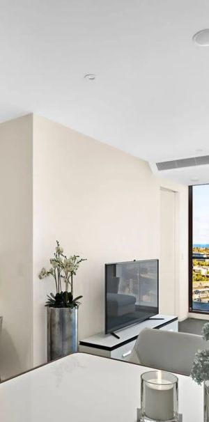 Excellent Epic Offering With Bay and Yarra Views - Photo 1