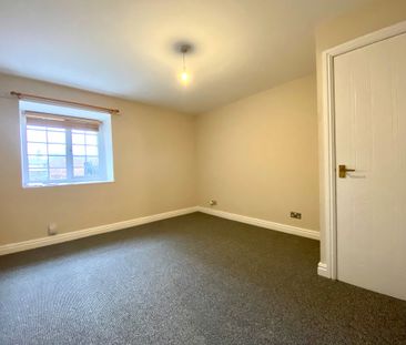 3 bed town house to rent in Friernhay Court, Exeter, EX4 - Photo 4