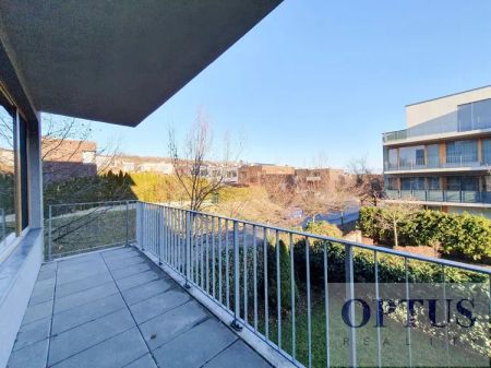 P5 Jinonice, ul. Břežánecká, částečně zař. moderní byt 3 + k.k., 2x balkon, 103 m - Фото 5