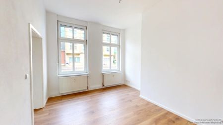 *ERSTBEZUG NACH SANIERUNG*Großzügige 4-Zimmerwohnung mit Charme - Foto 3