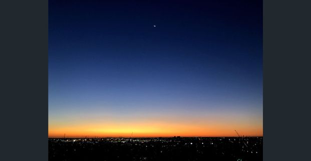 Beautiful Fully Furnished Apartment with City Views – North Melbourne - Photo 1