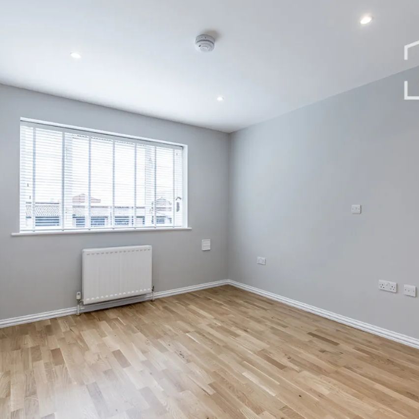 Delta Court, NW2 - Photo 1