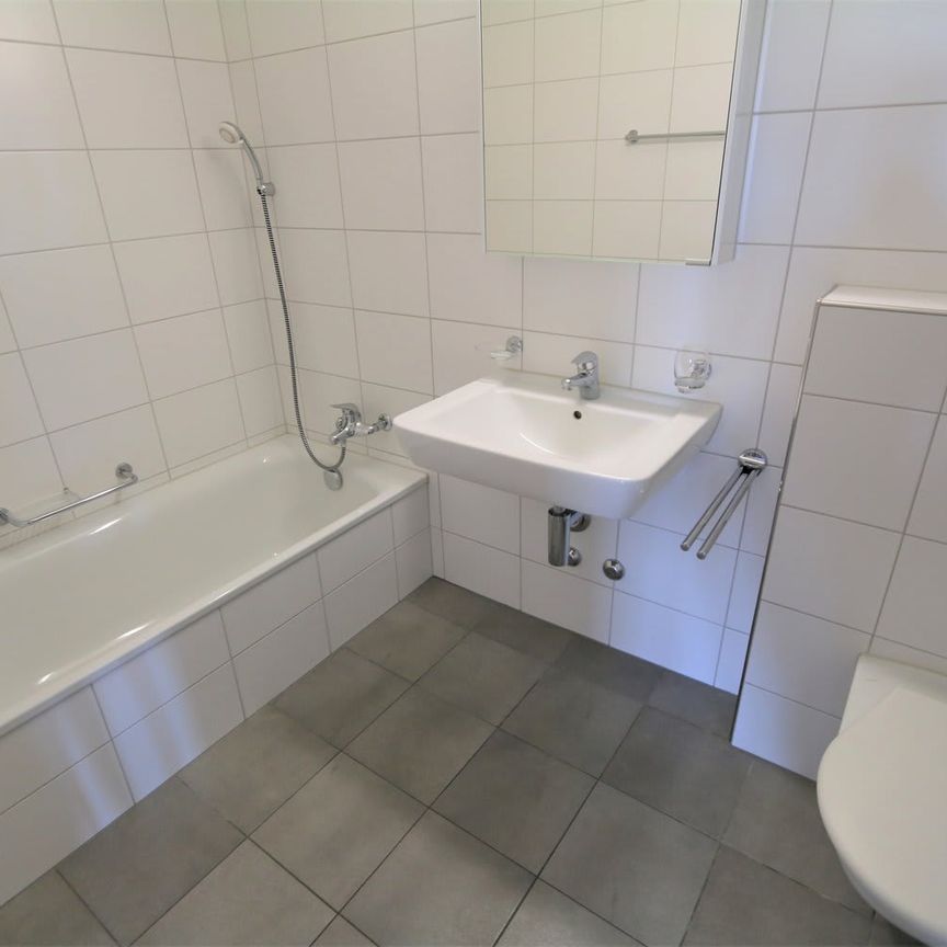 3.5 Zimmer, 90 m², 4. Stock - Photo 1