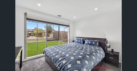 Comfortable Family Living in a Convenient Sunbury Location - Photo 3