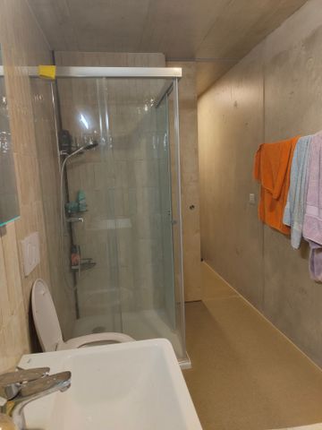 Moderne 2.5 Zimmerwohnung in Onnens - Foto 4